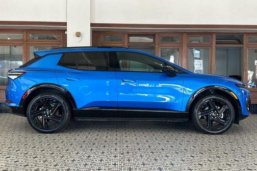 2025 Chevrolet Equinox EV RS