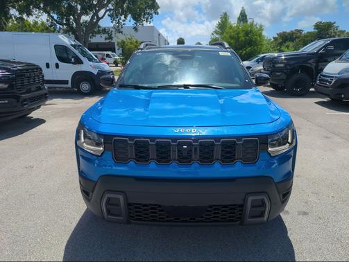 Hydro Blue Pearlcoat 2026 Jeep Cherokee Overland
