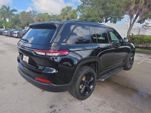 2024 Jeep Grand Cherokee Altitude