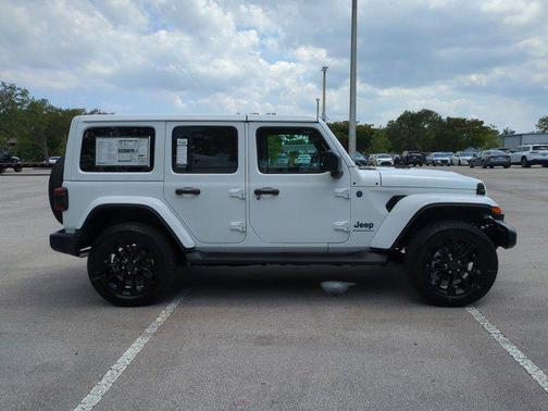 2025 Jeep Wrangler 4xe Sahara