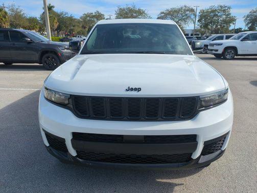2025 Jeep Grand Cherokee L Altitude