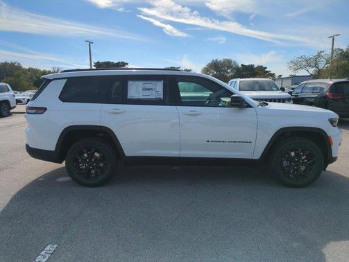 2025 Jeep Grand Cherokee L Altitude