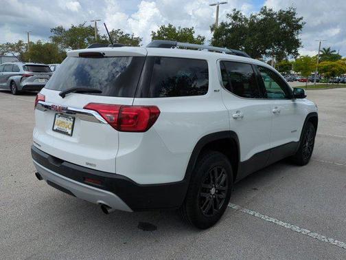2019 GMC Acadia SLT-1
