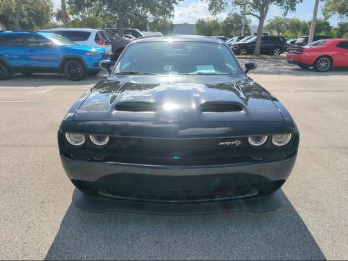 Pitch Black Clearcoat 2022 Dodge Challenger SRT Hellcat
