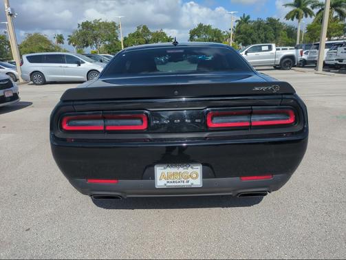 Pitch Black Clearcoat 2022 Dodge Challenger SRT Hellcat