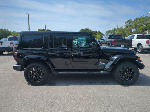 Black Clearcoat 2022 Jeep Wrangler Unlimited 4xe Sahara