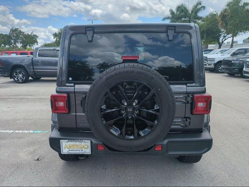 Granite Crystal Metallic Clearcoat 2025 Jeep Wrangler 4xe Sahara
