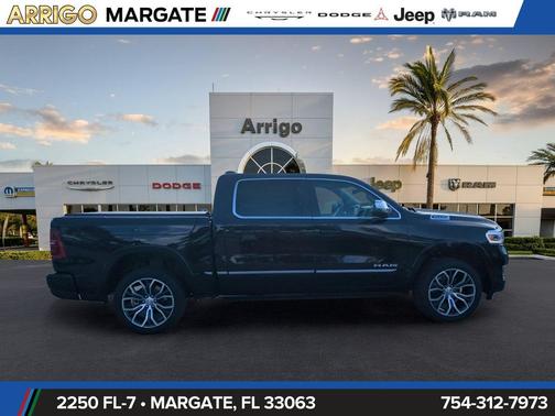 Diamond Black Crystal Pearlcoat 2026 RAM 1500 ST