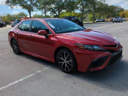 2024 Toyota Camry SE
