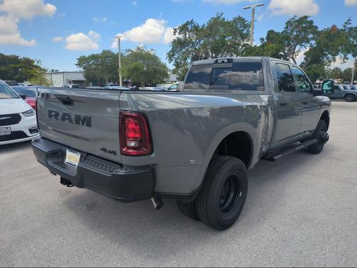 Ceramic Gray Clearcoat 2026 RAM 3500 Tradesman Crew Cab 4x4 8' Box