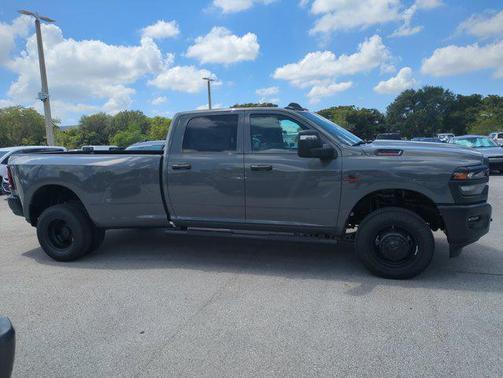Ceramic Gray Clearcoat 2026 RAM 3500 Tradesman Crew Cab 4x4 8' Box