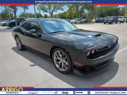 Pitch Black Clearcoat 2022 Dodge Challenger GT