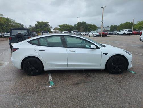 2023 Tesla Model 3 Standard Range