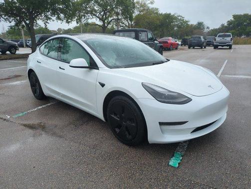 2023 Tesla Model 3 Standard Range