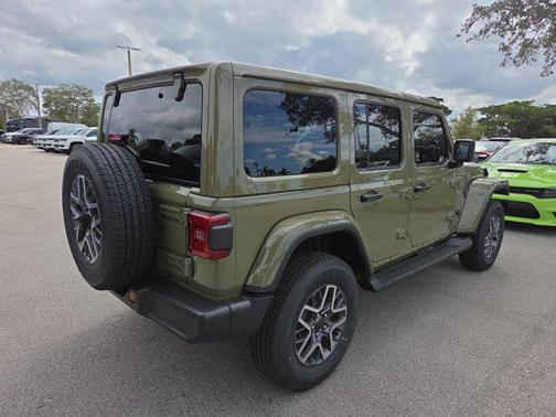 2026 Jeep Wrangler 4-Door Sahara 4x4