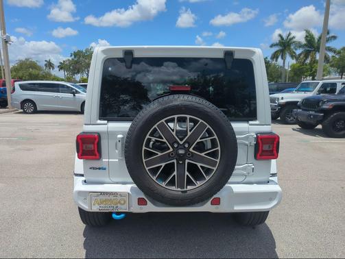 Bright White Clearcoat 2023 Jeep Wrangler 4xe Sahara High Altitude