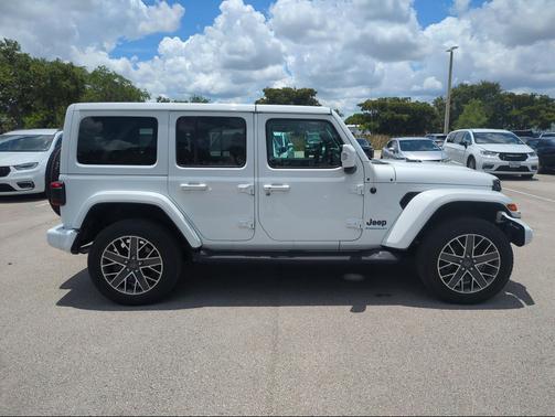 Bright White Clearcoat 2023 Jeep Wrangler 4xe Sahara High Altitude