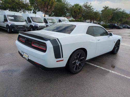 2016 Dodge Challenger R/T Scat Pack