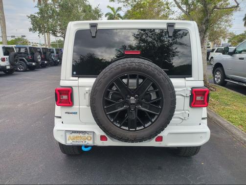 Bright White Clearcoat 2024 Jeep Wrangler 4xe High Altitude