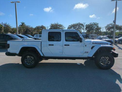 2025 Jeep Gladiator Mojave X