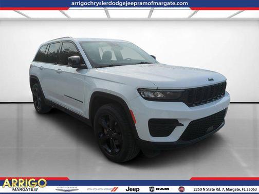2023 Jeep Grand Cherokee Altitude