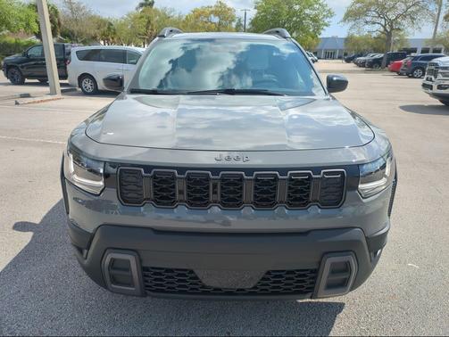 Sting-Gray Clearcoat 2026 Jeep Cherokee Laredo 4x4