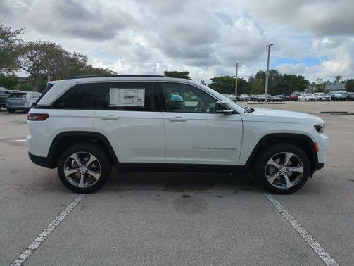 2025 Jeep Grand Cherokee Limited X