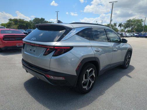 Shimmering Silver 2022 Hyundai TUCSON Limited