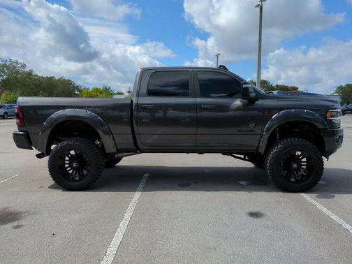 2024 RAM 3500 Laramie Crew Cab 4x4 6'4' Box
