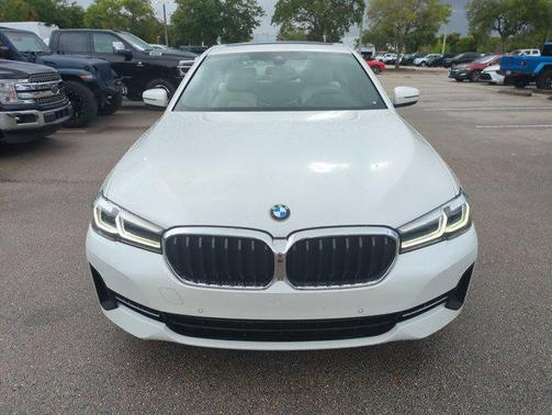 Mineral White Metallic 2021 BMW 530 530i