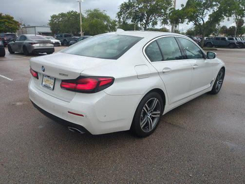 Mineral White Metallic 2021 BMW 530 530i