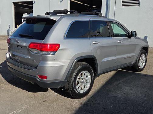 2019 Jeep Grand Cherokee Laredo