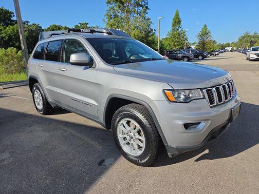 2019 Jeep Grand Cherokee Laredo