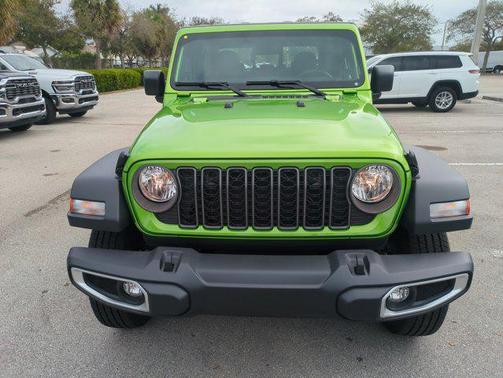 2026 Jeep Gladiator Sport