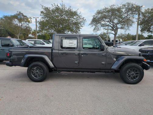 2026 Jeep Gladiator Sport S