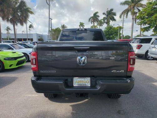 Granite Crystal Metallic Clearcoat 2022 RAM 2500 Laramie Crew Cab 4x4 6'4' Box
