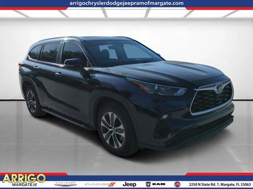 2023 Toyota Highlander XLE