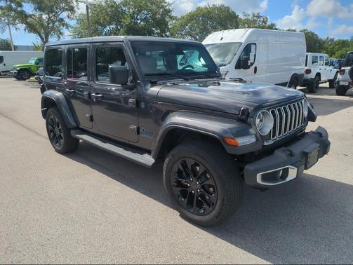Granite Crystal Metallic Clearcoat 2025 Jeep Wrangler 4xe Sahara