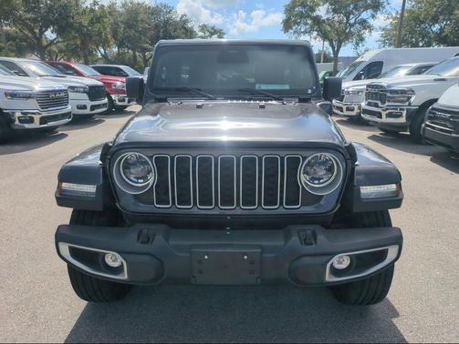 Granite Crystal Metallic Clearcoat 2025 Jeep Wrangler 4xe Sahara