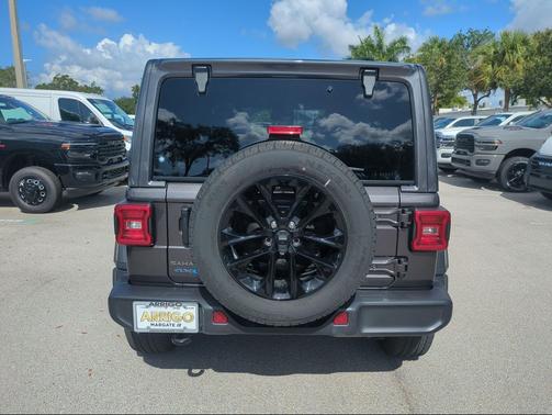 Granite Crystal Metallic Clearcoat 2025 Jeep Wrangler 4xe Sahara