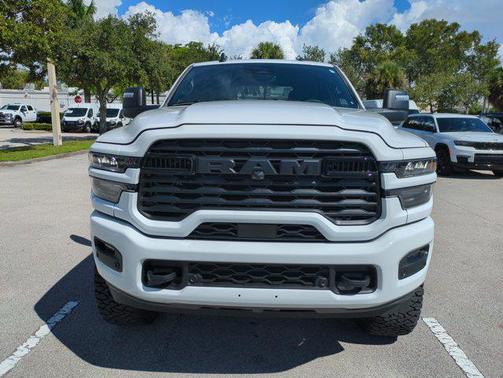 2025 RAM 2500 Big Horn Crew Cab 4x4 6'4' Box