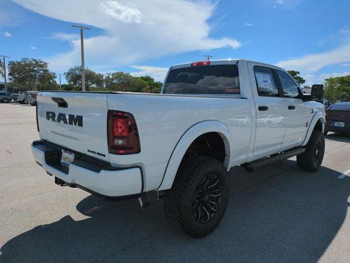 2025 RAM 2500 Big Horn Crew Cab 4x4 6'4' Box