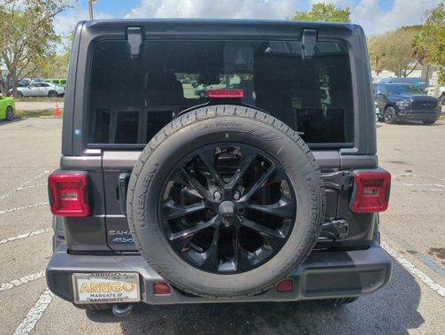 2025 Jeep Wrangler 4xe Sahara