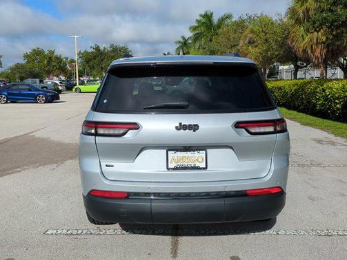 2022 Jeep Grand Cherokee L Altitude