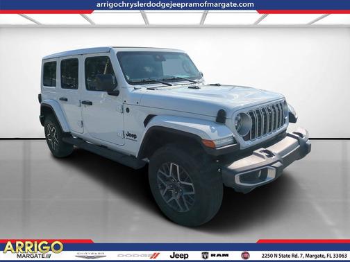 Bright White Clearcoat 2025 Jeep Wrangler 4-Door Sahara 4x4