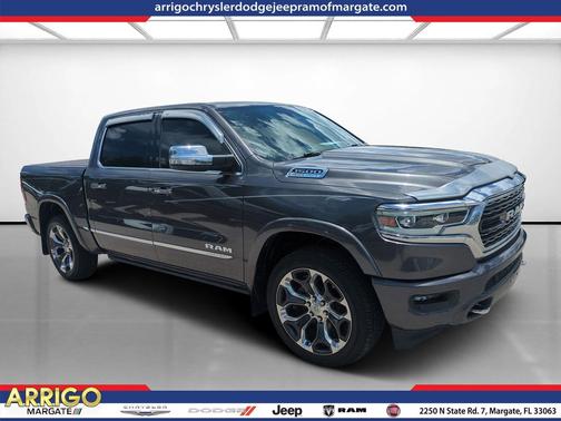Granite Crystal Metallic Clearcoat 2022 RAM 1500 Limited