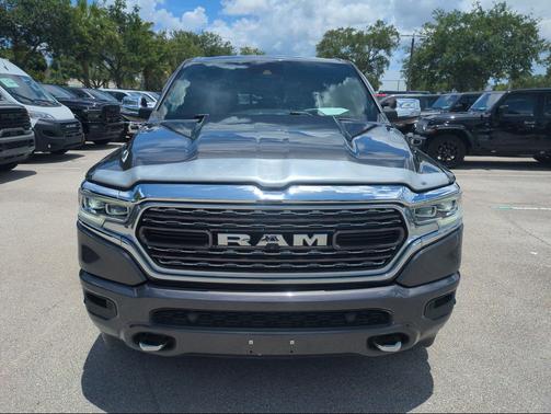 Granite Crystal Metallic Clearcoat 2022 RAM 1500 Limited