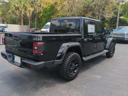 2025 Jeep Gladiator High Tide