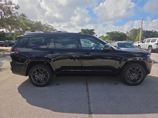 2025 Jeep Grand Cherokee L Summit Reserve