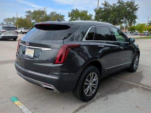 2023 Cadillac XT5 Premium Luxury